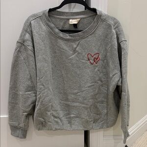 Universal Thread Gray heart  Sweatshirt